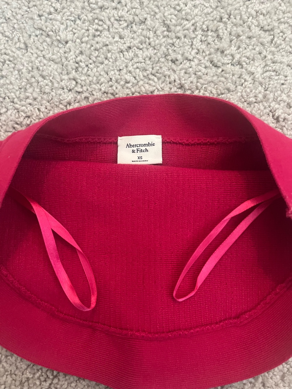 A&F Pink Rib Tube Top - Picture 3 of 4